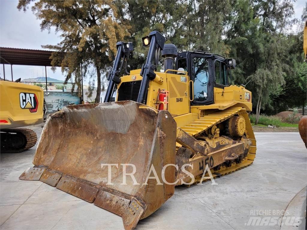 CAT D8T بلدوزرات مجنزرة