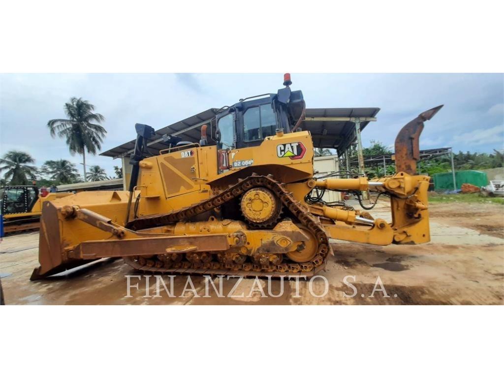 CAT D8T بلدوزرات مجنزرة