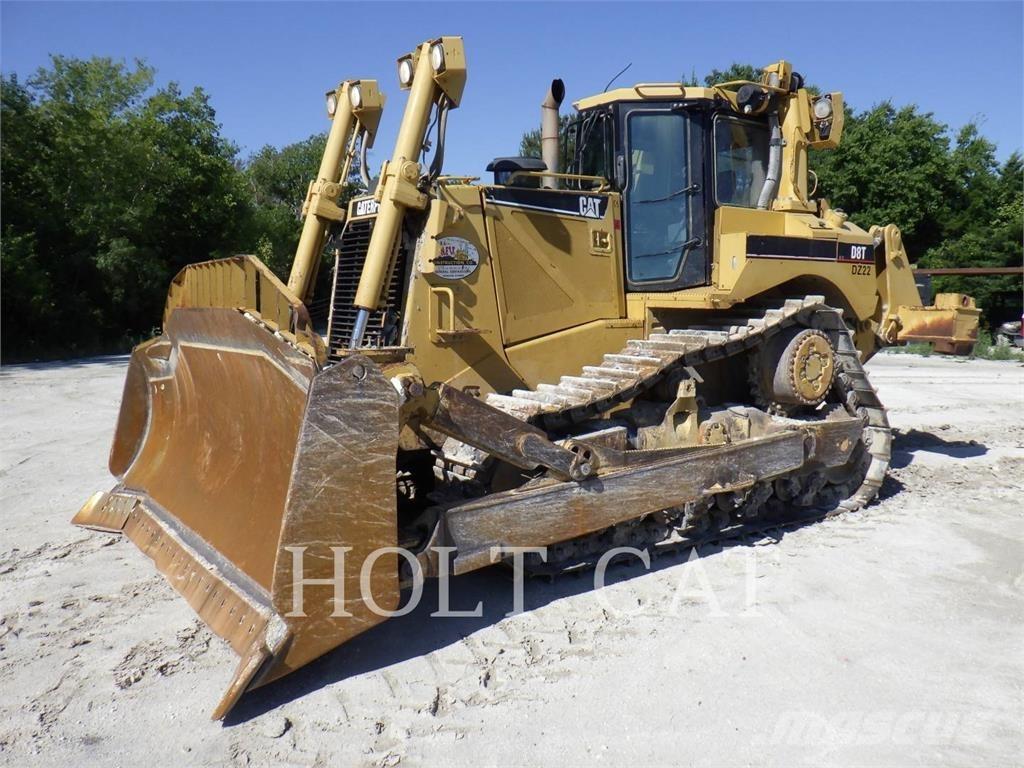 CAT D8T بلدوزرات مجنزرة