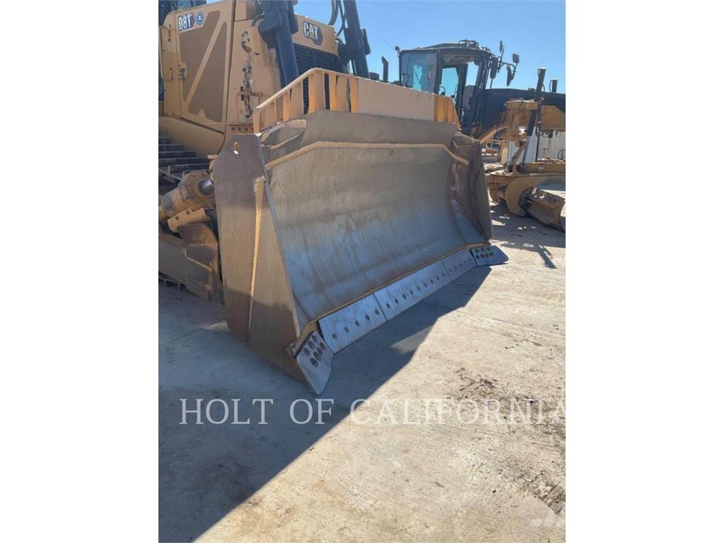 CAT D8T بلدوزرات مجنزرة
