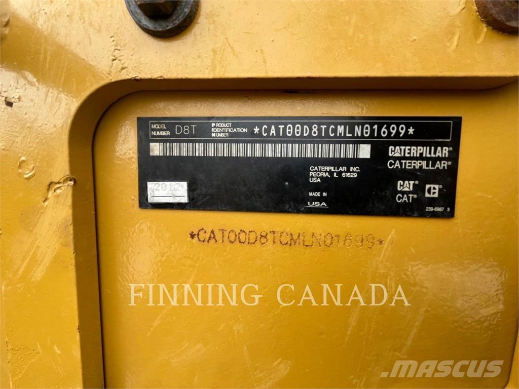 CAT D8T بلدوزرات مجنزرة