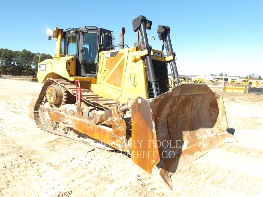 CAT D8T بلدوزرات مجنزرة