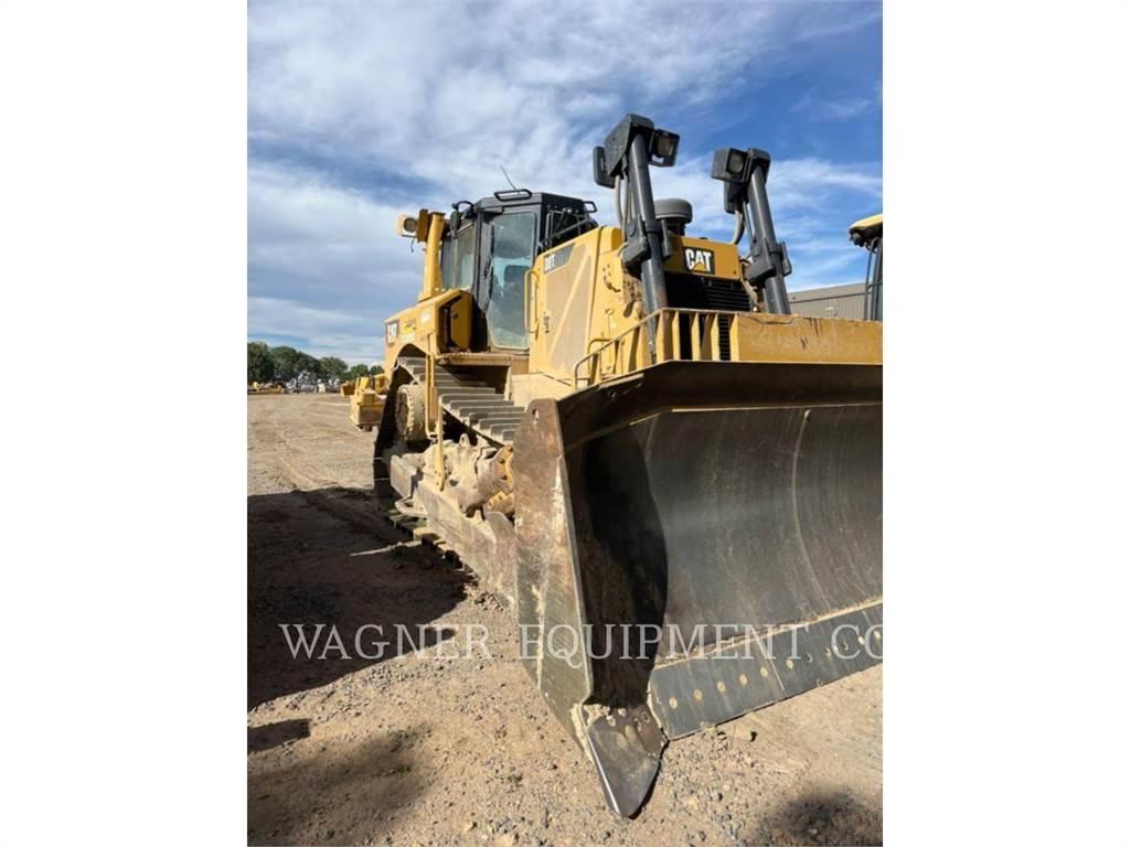 CAT D8T بلدوزرات مجنزرة