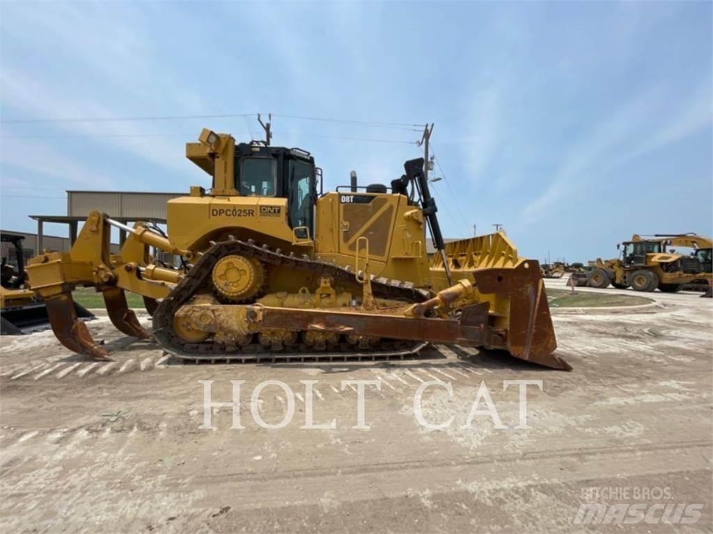 CAT D8T بلدوزرات مجنزرة