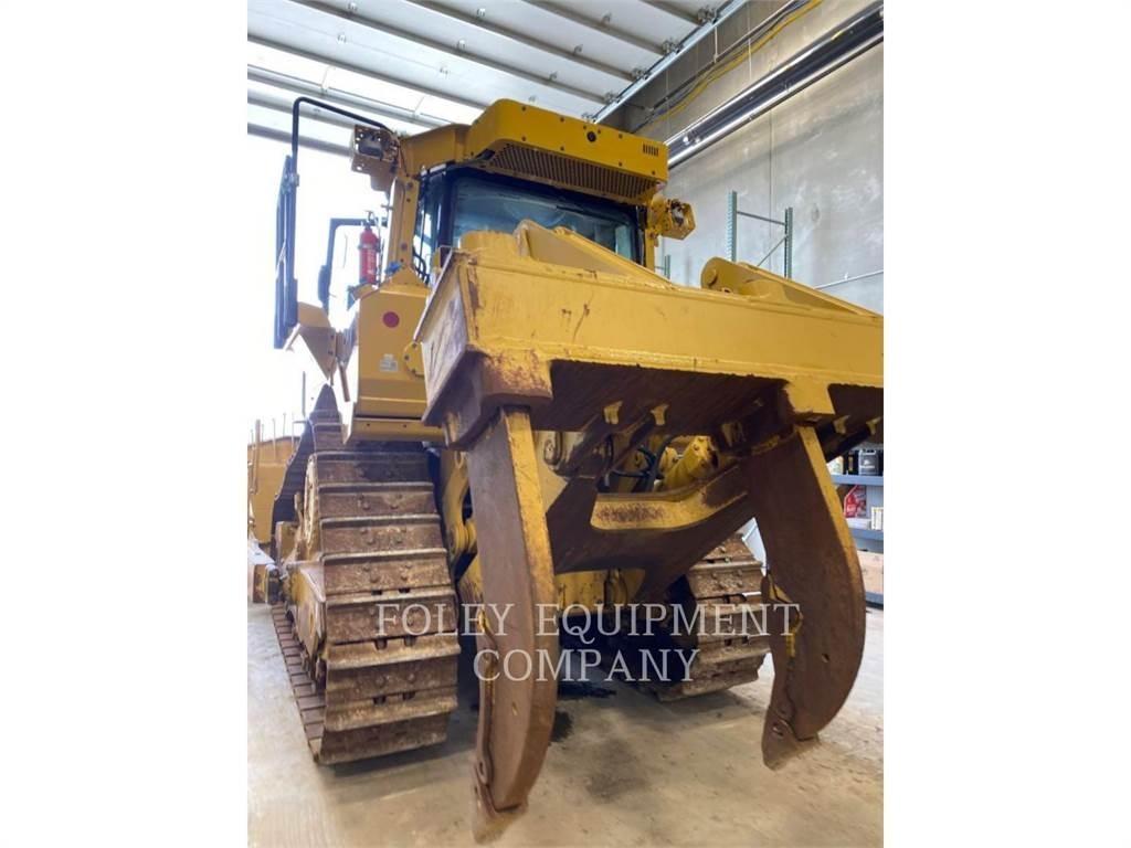 CAT D8T-21A بلدوزرات مجنزرة