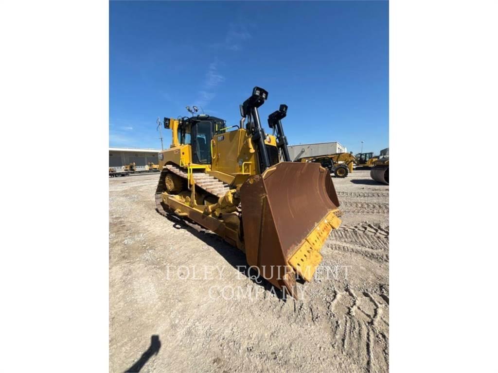 CAT D8T-21A بلدوزرات مجنزرة