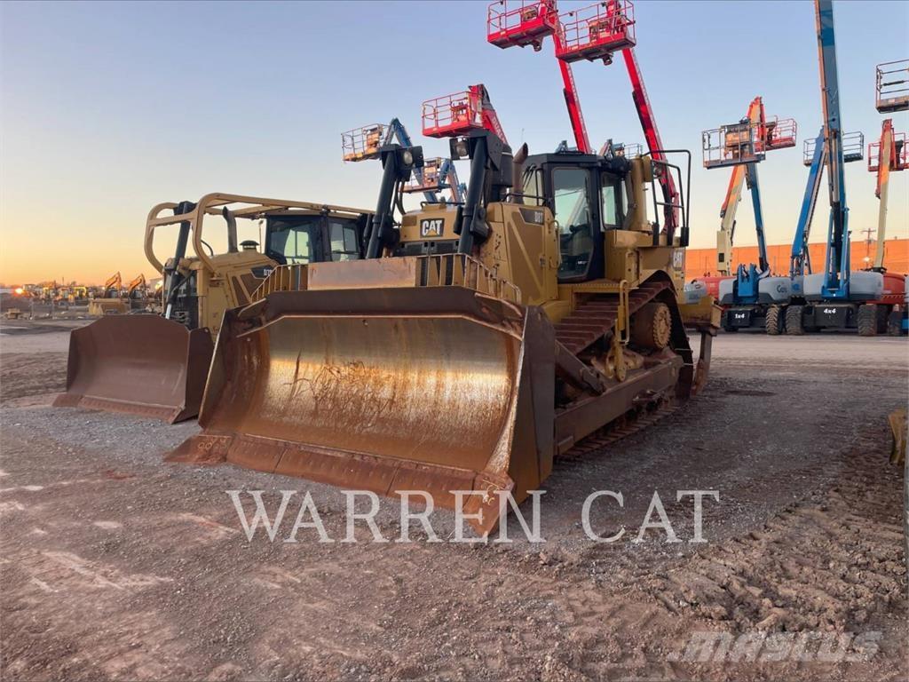 CAT D8T 4XLARO بلدوزرات مجنزرة