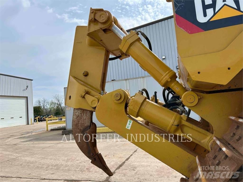 CAT D8T R بلدوزرات مجنزرة