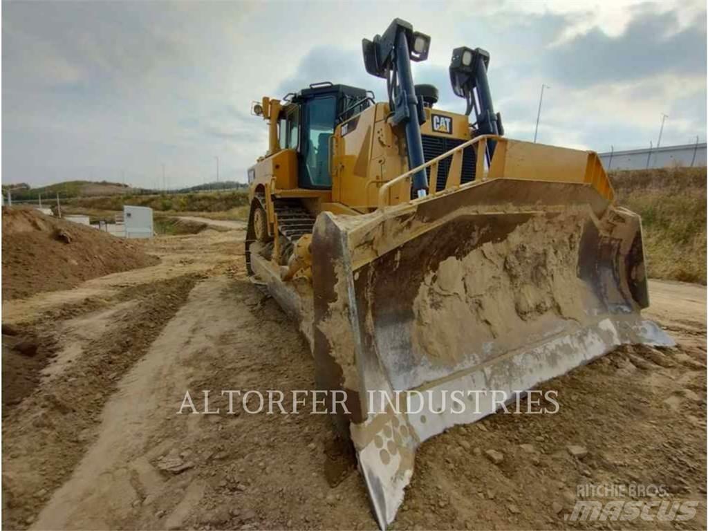 CAT D8T R بلدوزرات مجنزرة