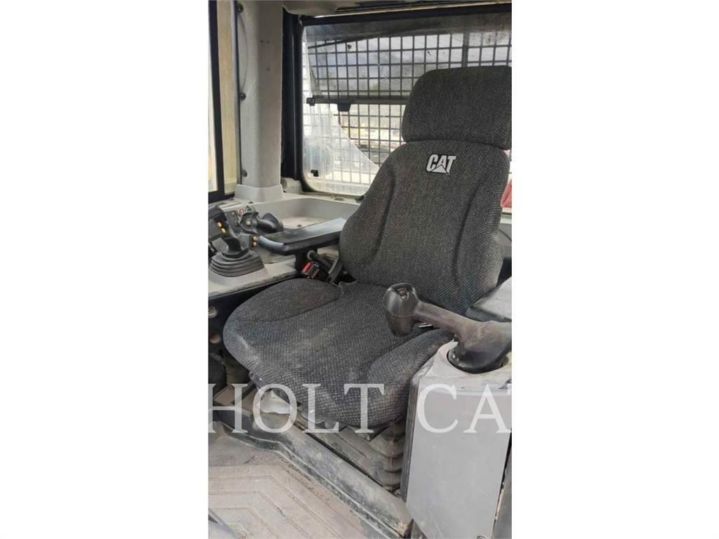 CAT D8T SS3 بلدوزرات مجنزرة