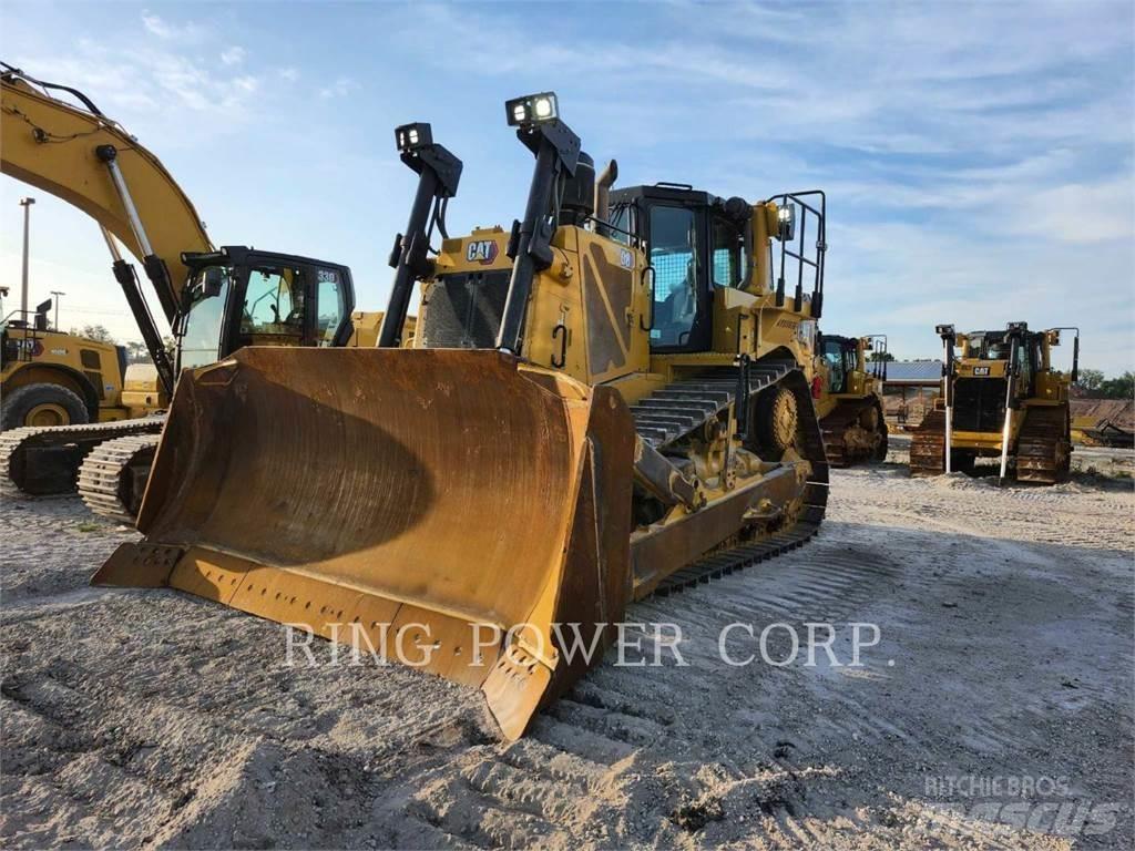 CAT D8WINCH بلدوزرات مجنزرة