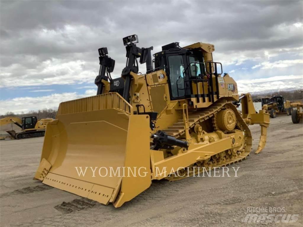 CAT D9 بلدوزرات مجنزرة