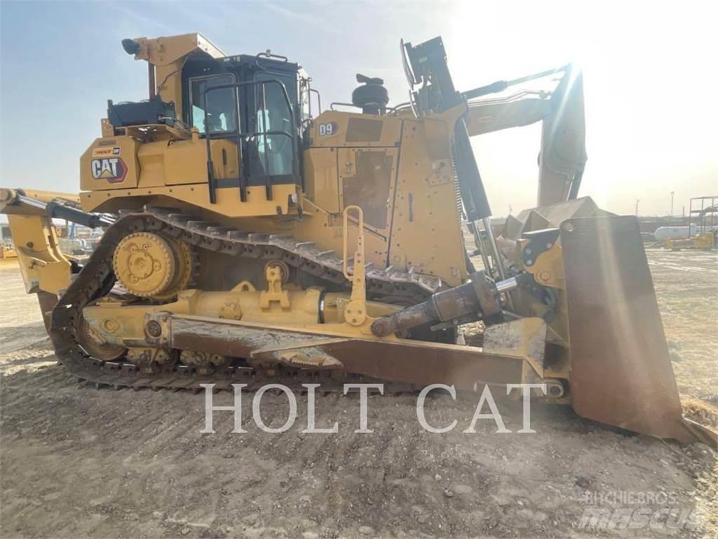 CAT D9 بلدوزرات مجنزرة