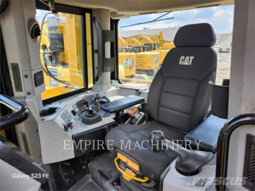 CAT D9-07A بلدوزرات مجنزرة