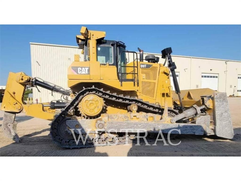 CAT D9T بلدوزرات مجنزرة