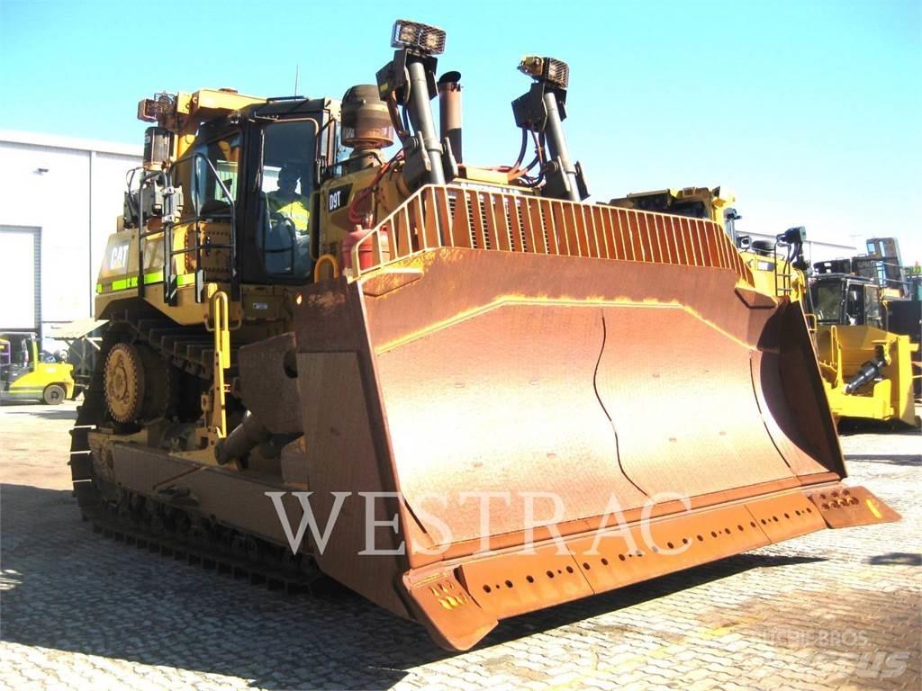 CAT D9T بلدوزرات مجنزرة