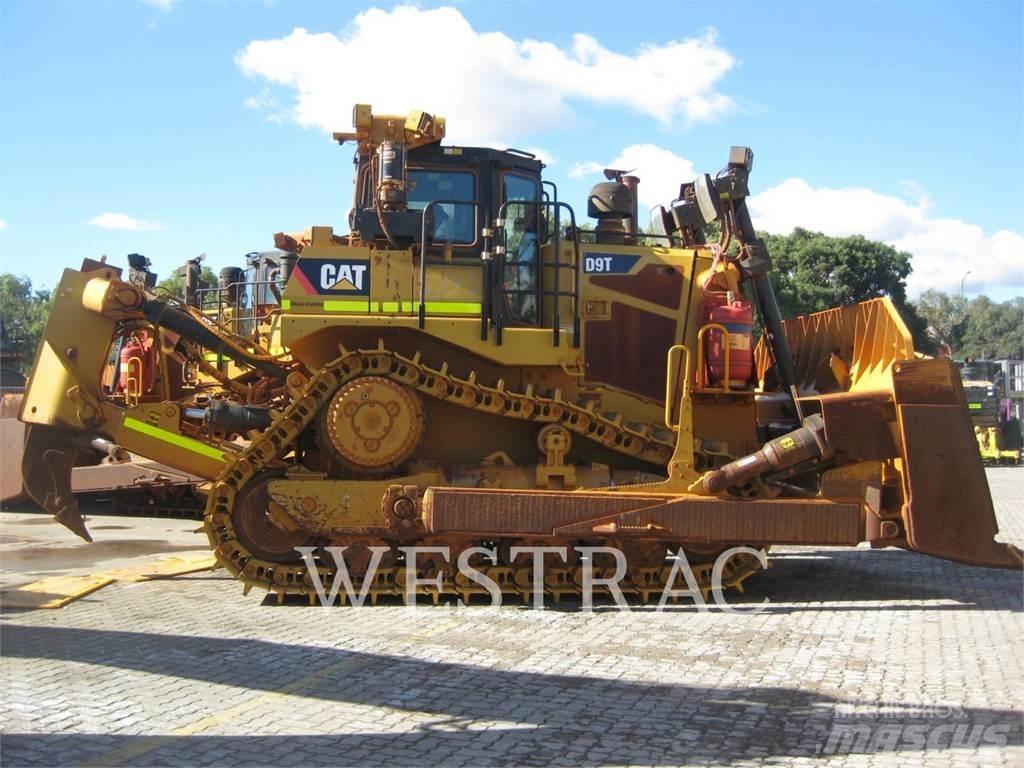 CAT D9T بلدوزرات مجنزرة