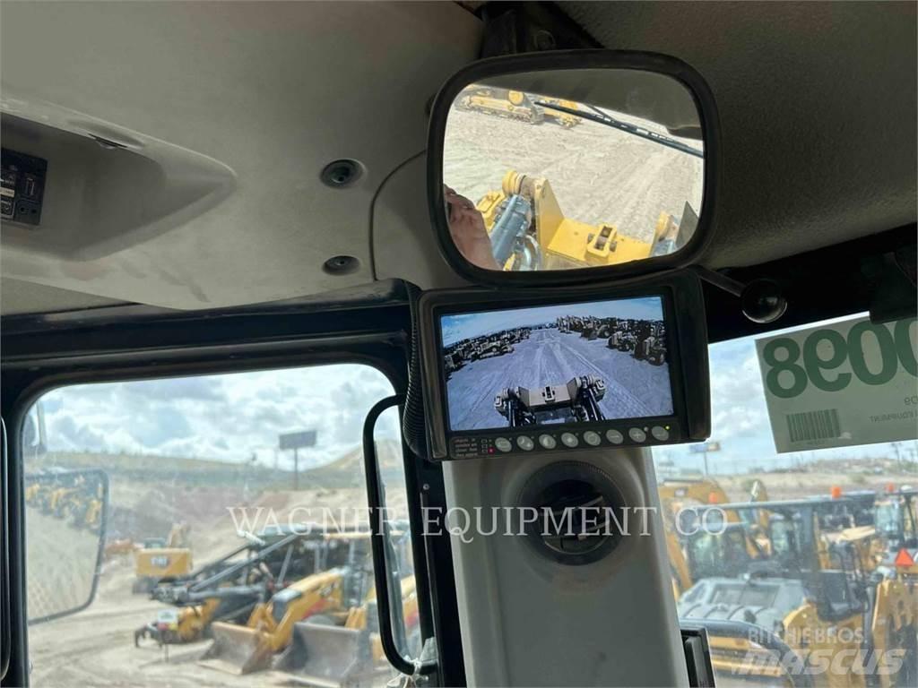 CAT D9T بلدوزرات مجنزرة