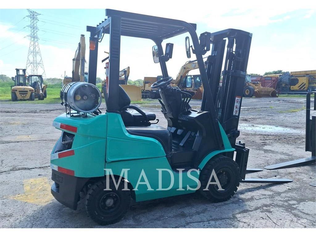 CAT FG18N شاحنات ذات رافعات شوكية - أخرى
