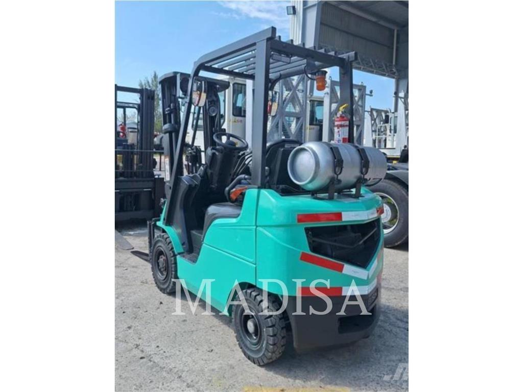 CAT FG18N شاحنات ذات رافعات شوكية - أخرى