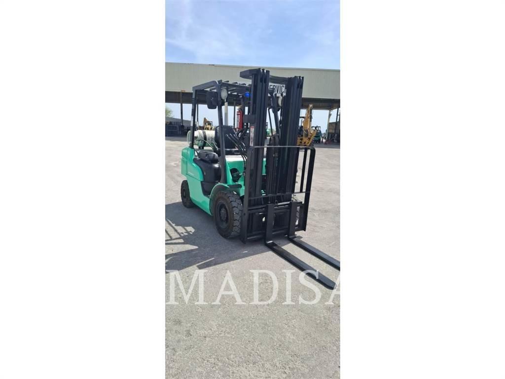 CAT FG25N5-LE شاحنات ذات رافعات شوكية - أخرى