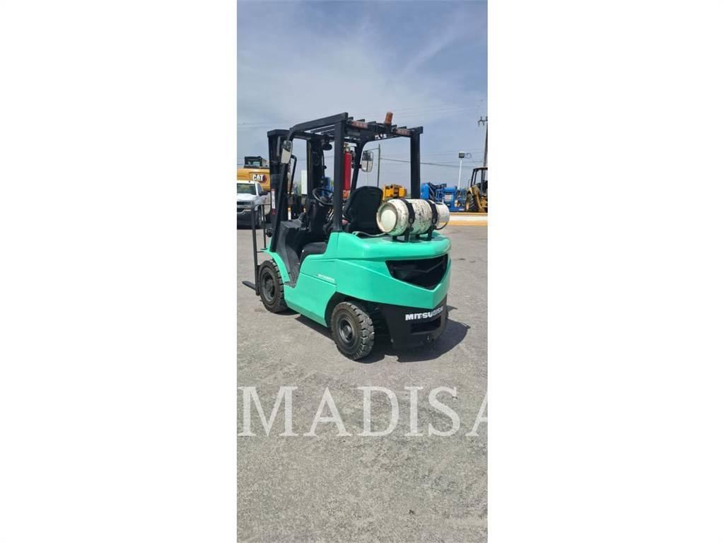 CAT FG25N5-LE شاحنات ذات رافعات شوكية - أخرى