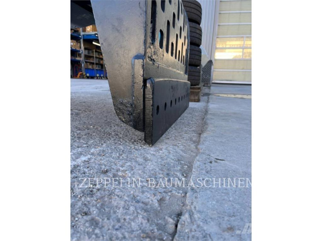 CAT G315 خطاطيف