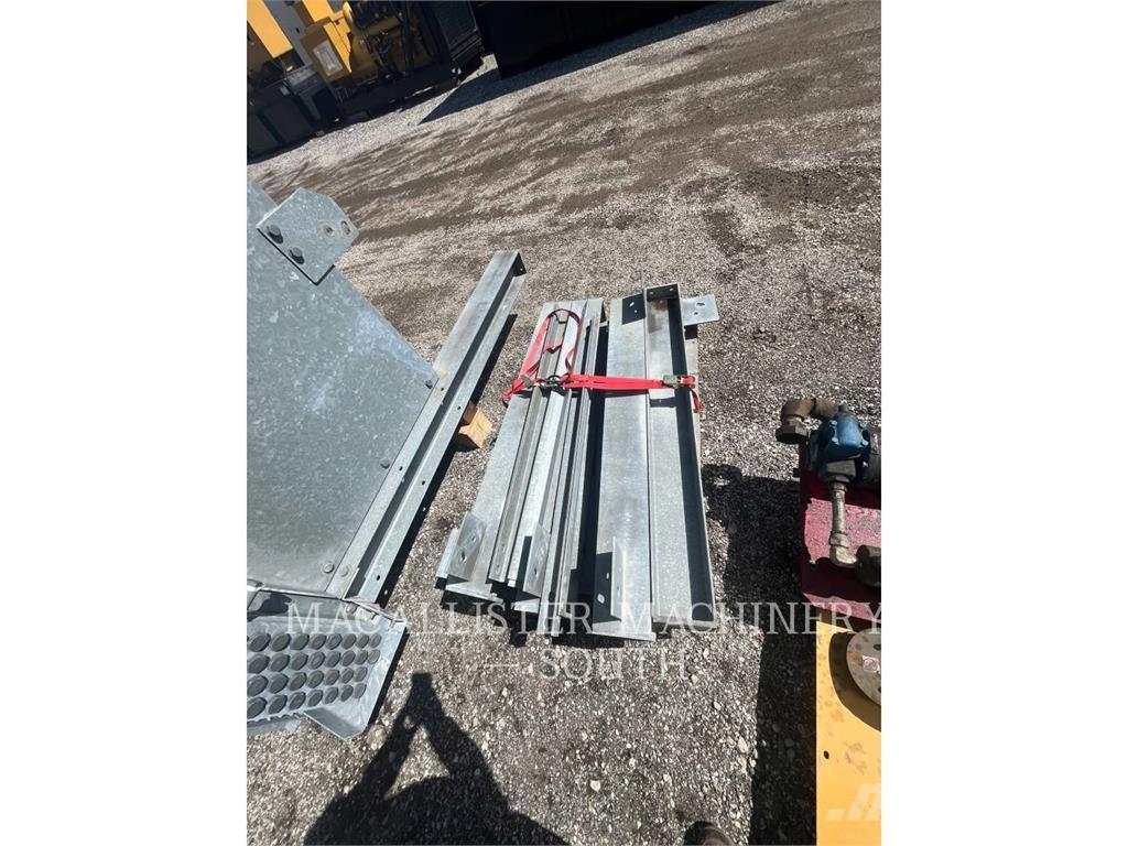 CAT G3520C مولدات ديزل