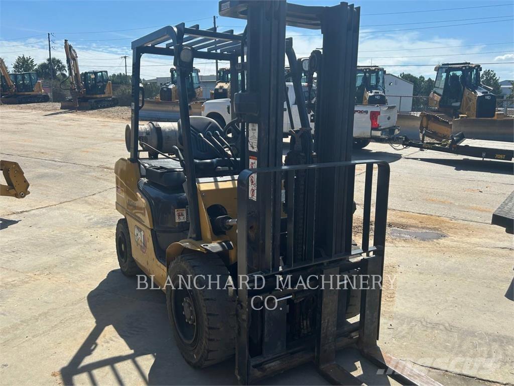 CAT GP30N شاحنات ذات رافعات شوكية - أخرى