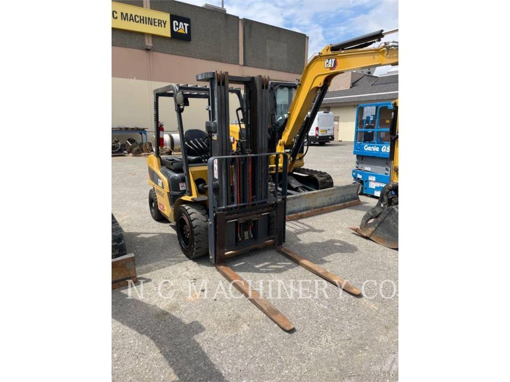 CAT GP30N5 شاحنات LPG