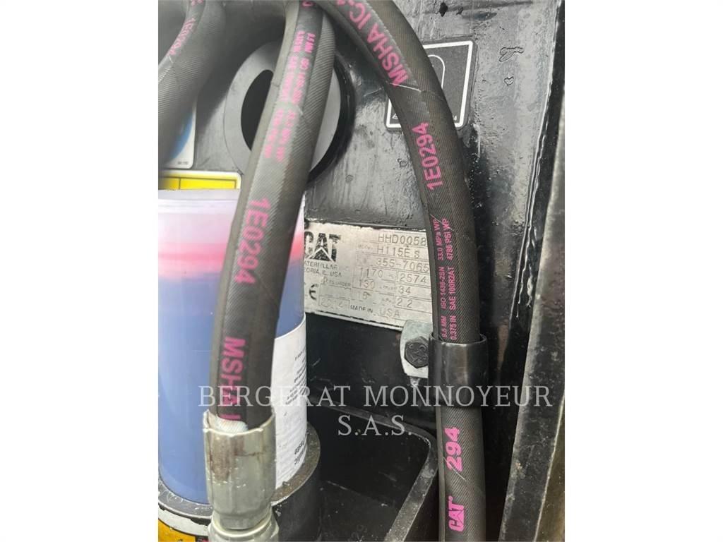 CAT H115S/CW40S مطارق / كسارات