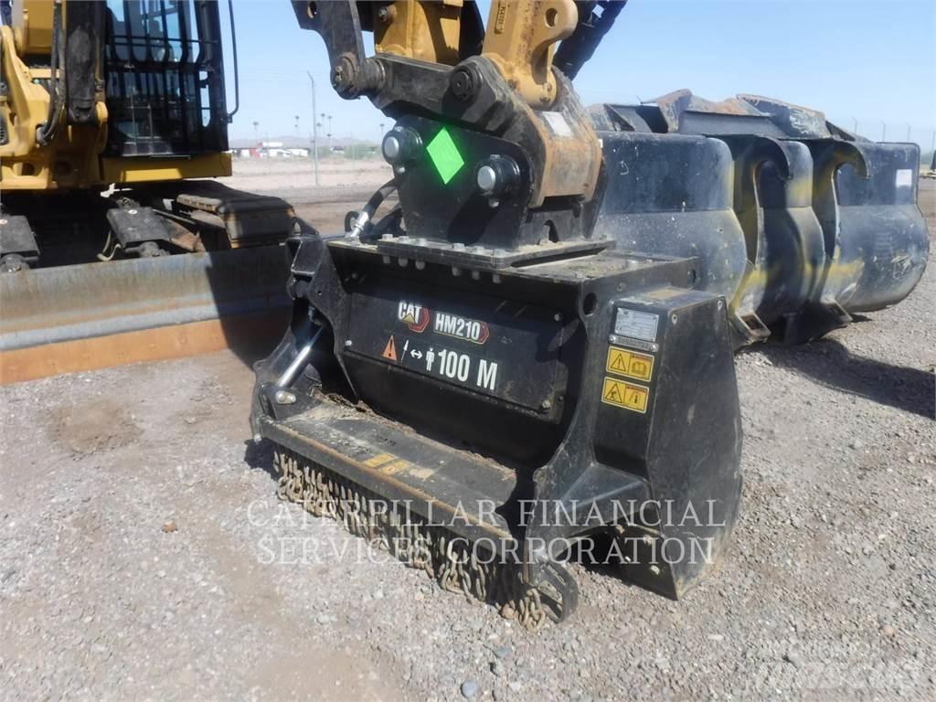 CAT HM210 ماكينات تقطيع أخشاب الحراجة