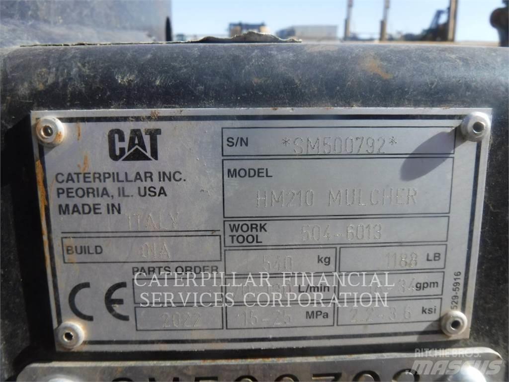 CAT HM210 ماكينات تقطيع أخشاب الحراجة