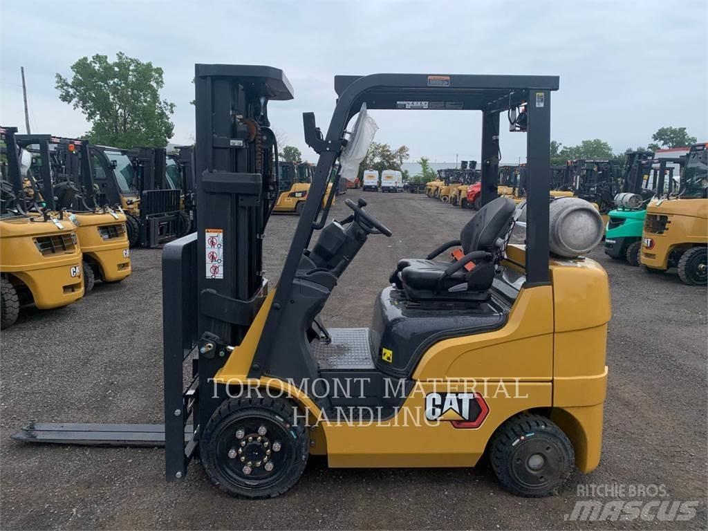 CAT LIFT TRUCKS 2C6000 شاحنات ذات رافعات شوكية - أخرى