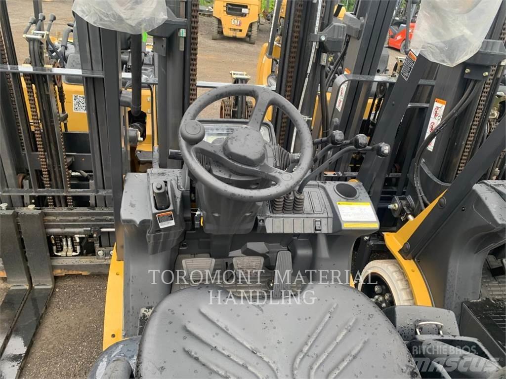 CAT LIFT TRUCKS 2C6000 شاحنات ذات رافعات شوكية - أخرى