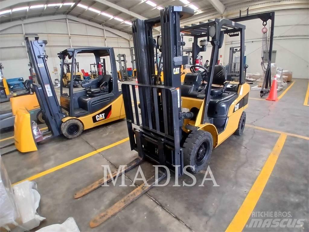 CAT LIFT TRUCKS DP25NM شاحنات ذات رافعات شوكية - أخرى