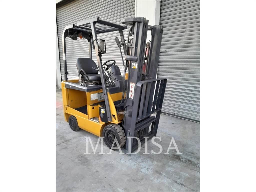CAT LIFT TRUCKS E3500-AC شاحنات ذات رافعات شوكية - أخرى