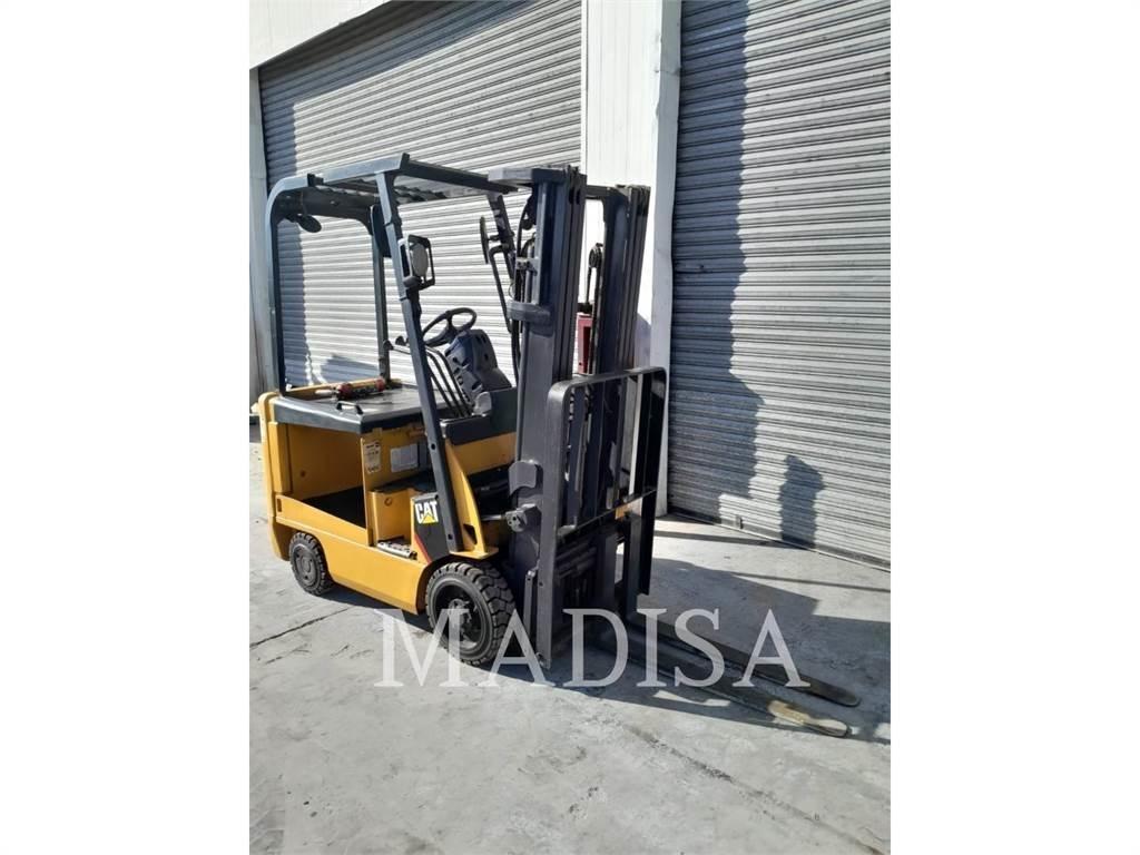 CAT LIFT TRUCKS E3500-AC شاحنات ذات رافعات شوكية - أخرى