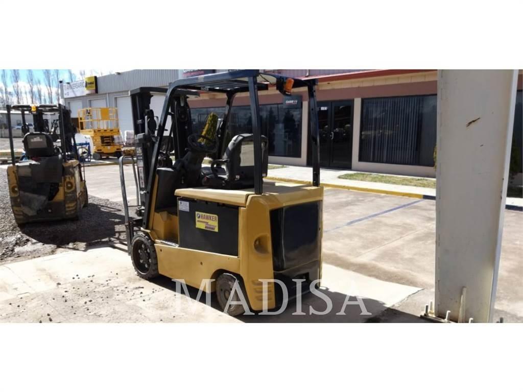 CAT LIFT TRUCKS EC25LN2 شاحنات ذات رافعات شوكية - أخرى