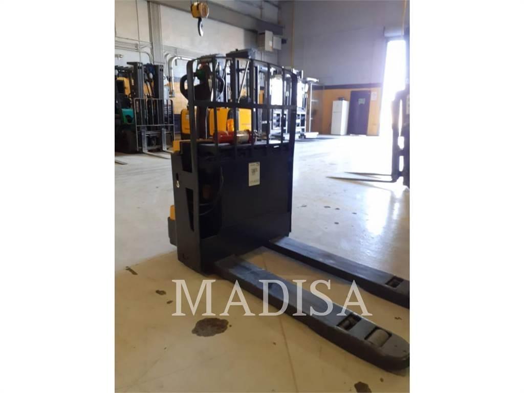 CAT LIFT TRUCKS EJE120E شاحنات ذات رافعات شوكية - أخرى