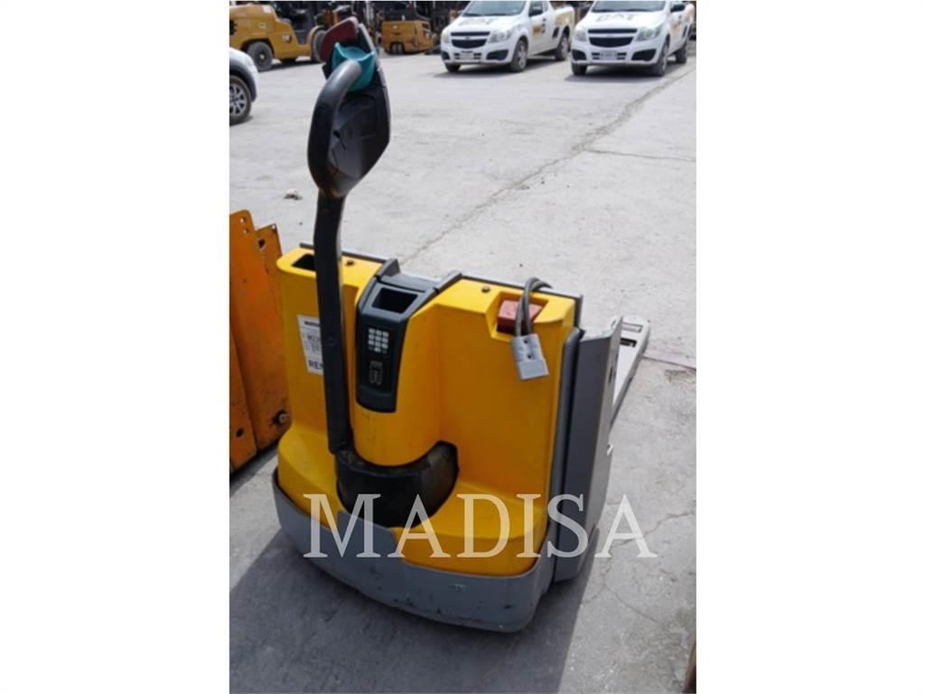 CAT LIFT TRUCKS EJE120E ساحبات الأشجار