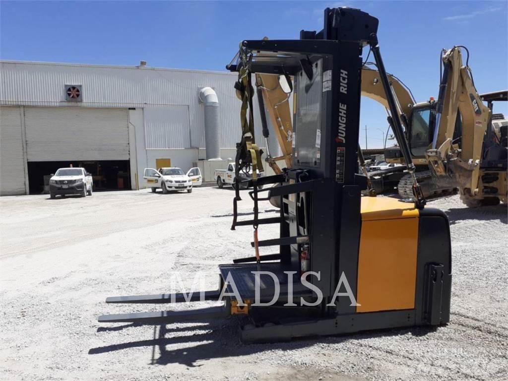 CAT LIFT TRUCKS EKS308 شاحنات ذات رافعات شوكية - أخرى