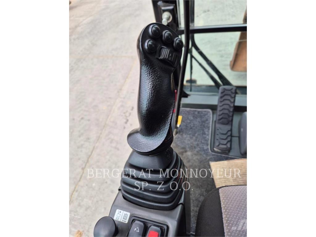 CAT M315F حفارات بعجل