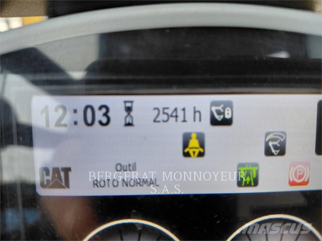 CAT M315F IVC حفارات بعجل