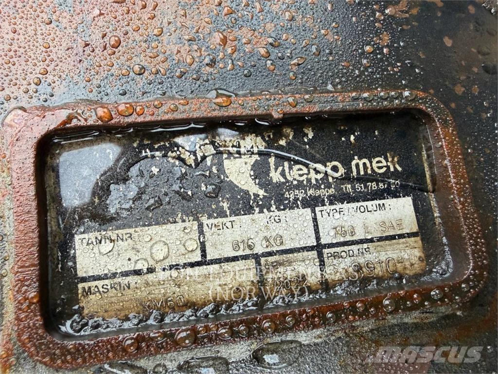 CAT M316-07 حفارات بعجل