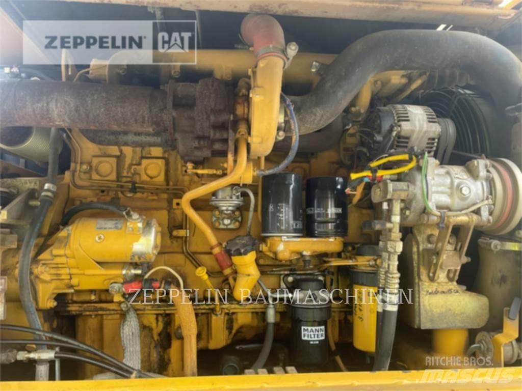 CAT M316C حفارات بعجل