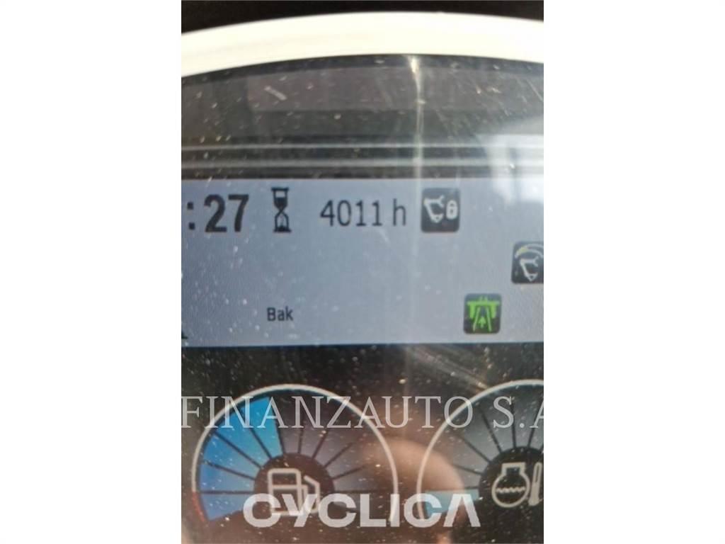 CAT M318F حفارات بعجل