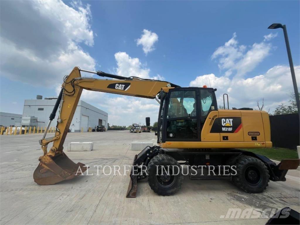 CAT M318F حفارات زحافة
