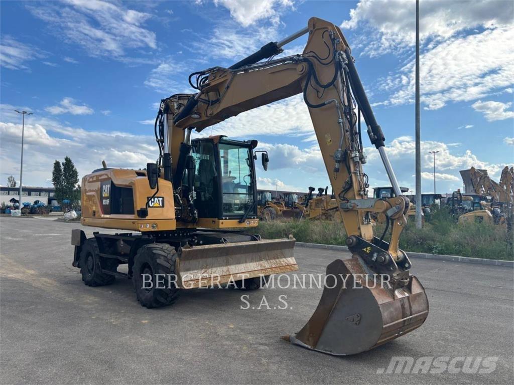 CAT M318F IVC حفارات بعجل