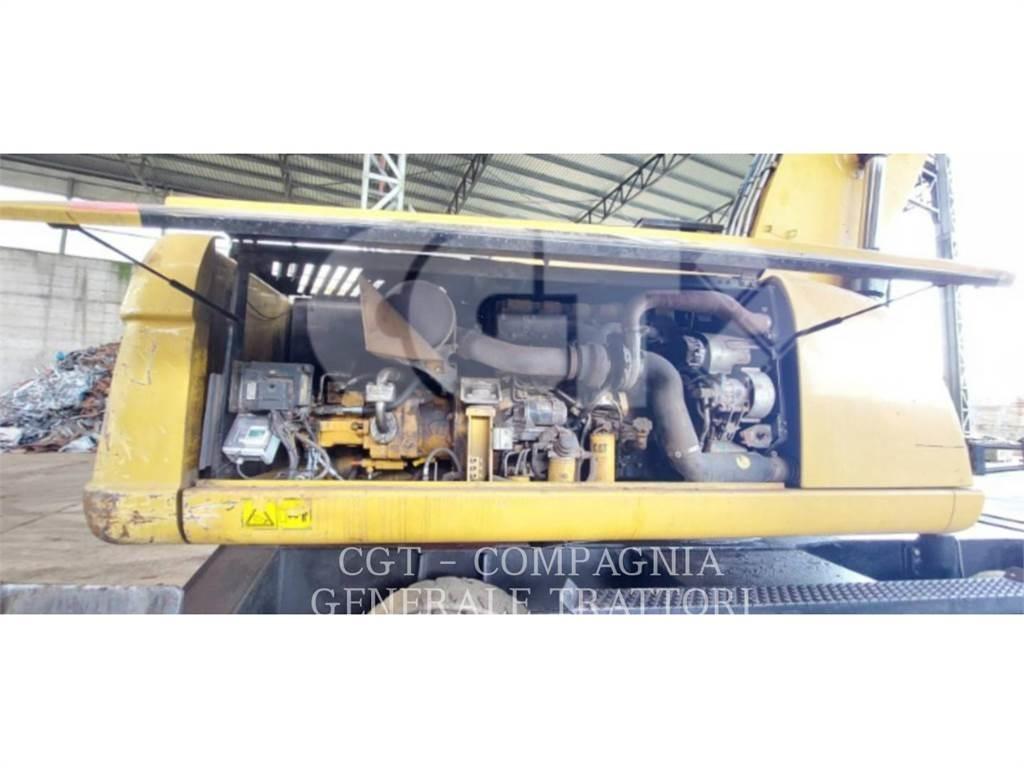 CAT M322D MH حفارات بعجل